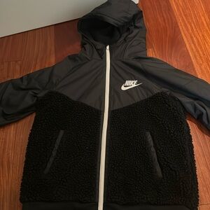 BOYS NIKE JACKET